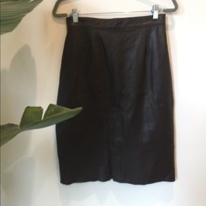 Vintage leather skirt zipper back pencil fit